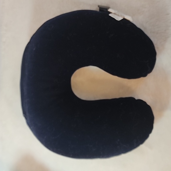 Navy Travel Neck Pillow & Blanket Set - Picture 7 of 10